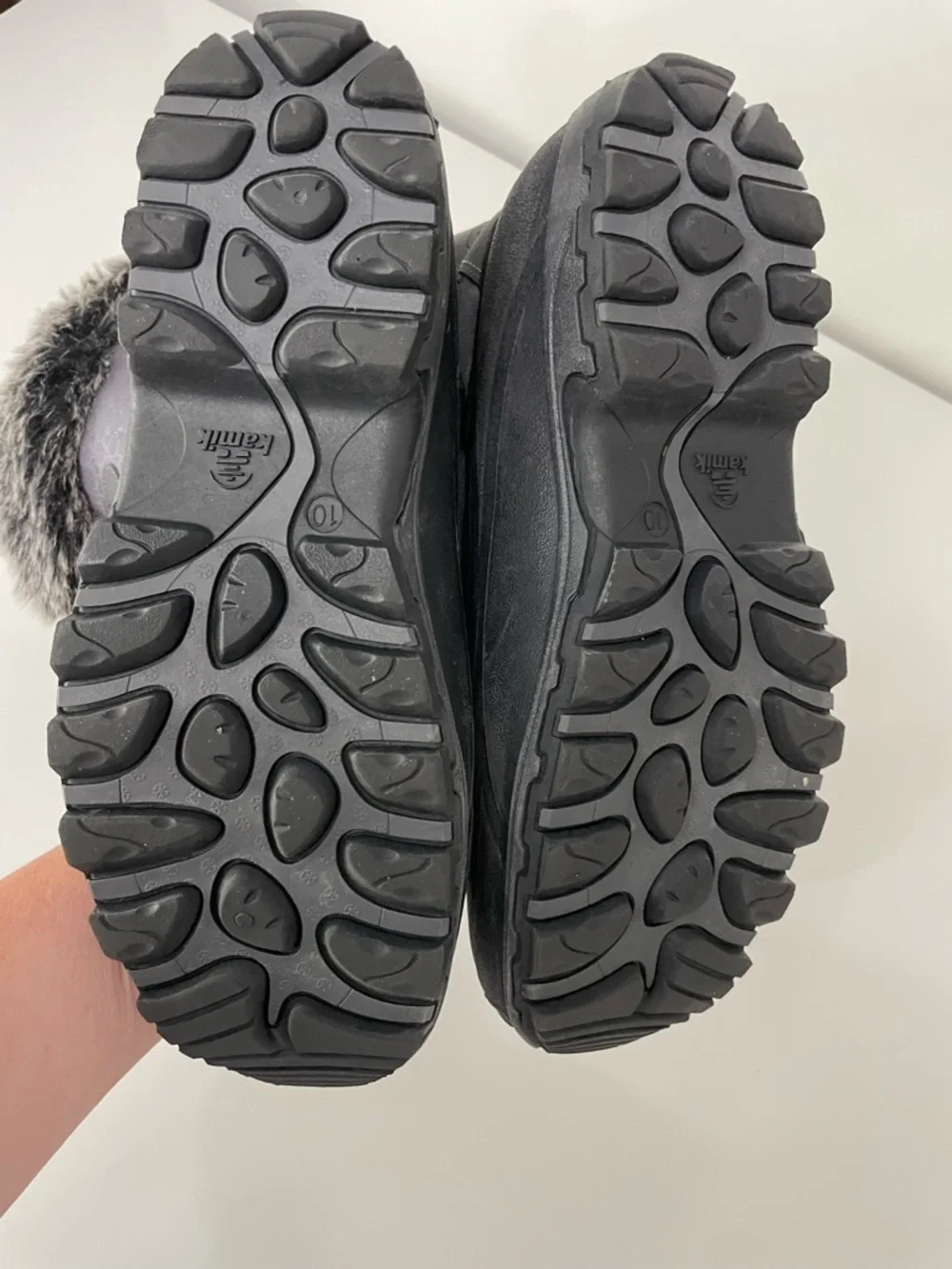 Kamik Women's Momentum Gray Winter Snow Boots, size 10